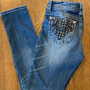 Mid rise skinny Miss Me jeans